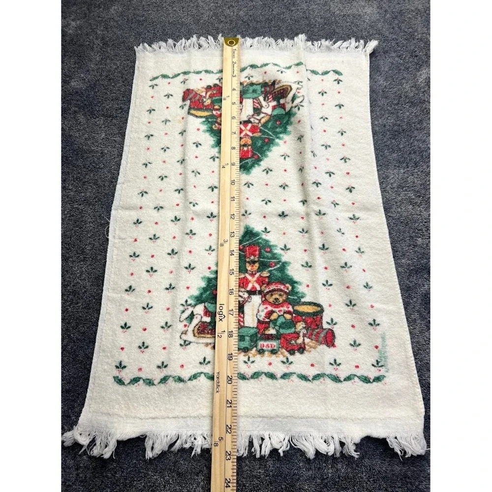 Vintage B&D Christmas Hand Towels Set of 2 Nutcracker Bells Candy Cane Fringe